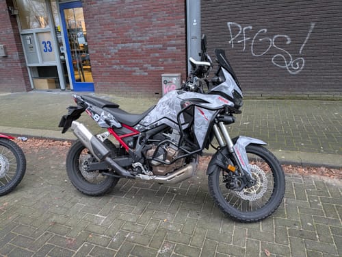 Customer photo review of Honda Africa Twin GRAPHICS - "Flake" (We-Ride Edition)