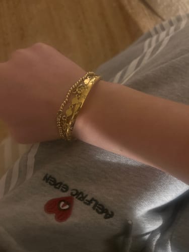 Customer photo review of Amelia Crystal Gold Star Bangle