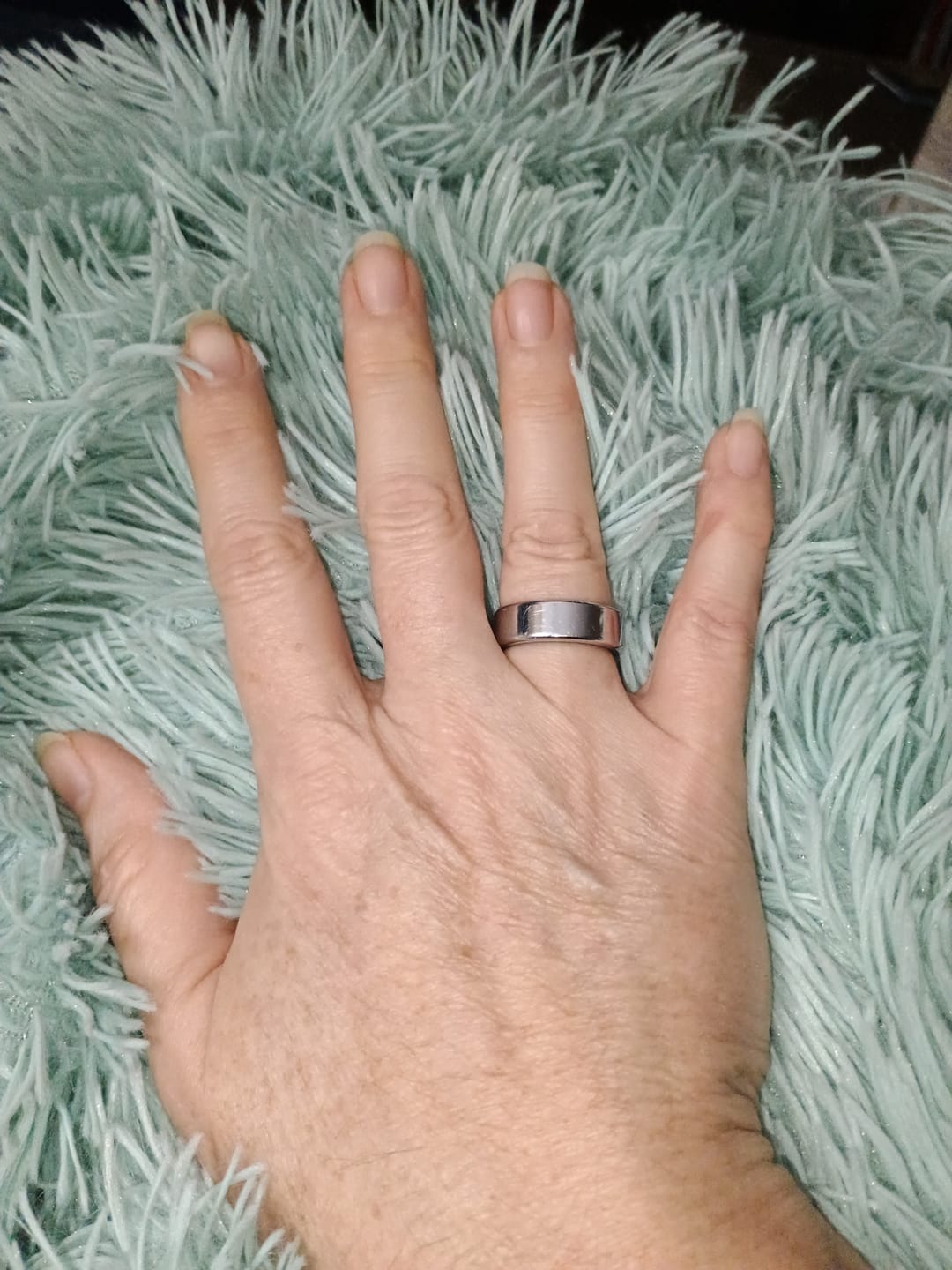 Customer photo review of Fitaos R05 Blood Sugar Blood Pressure Blood oxygen HRV Sleep Monitoring Waterproof Smart Ring