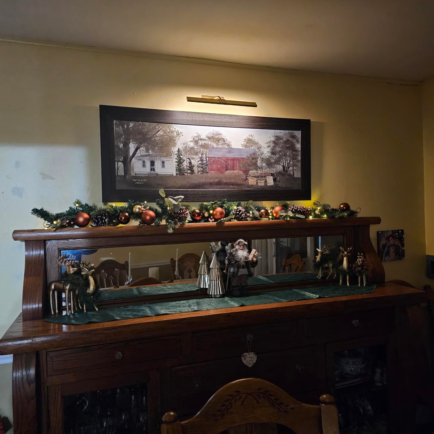 Customer photo review of LightsCordless™ RGB Rechargeable Picture Light