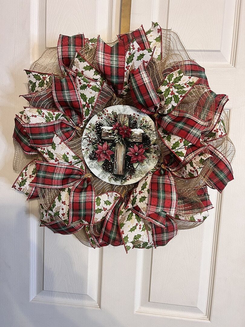 Customer photo review of Christmas Cross with Poinsettias and Pinecones Accent Sign - Made in USA