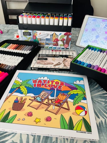 Customer photo review of Gatitos in Love Vol. 1 - Alejandra López