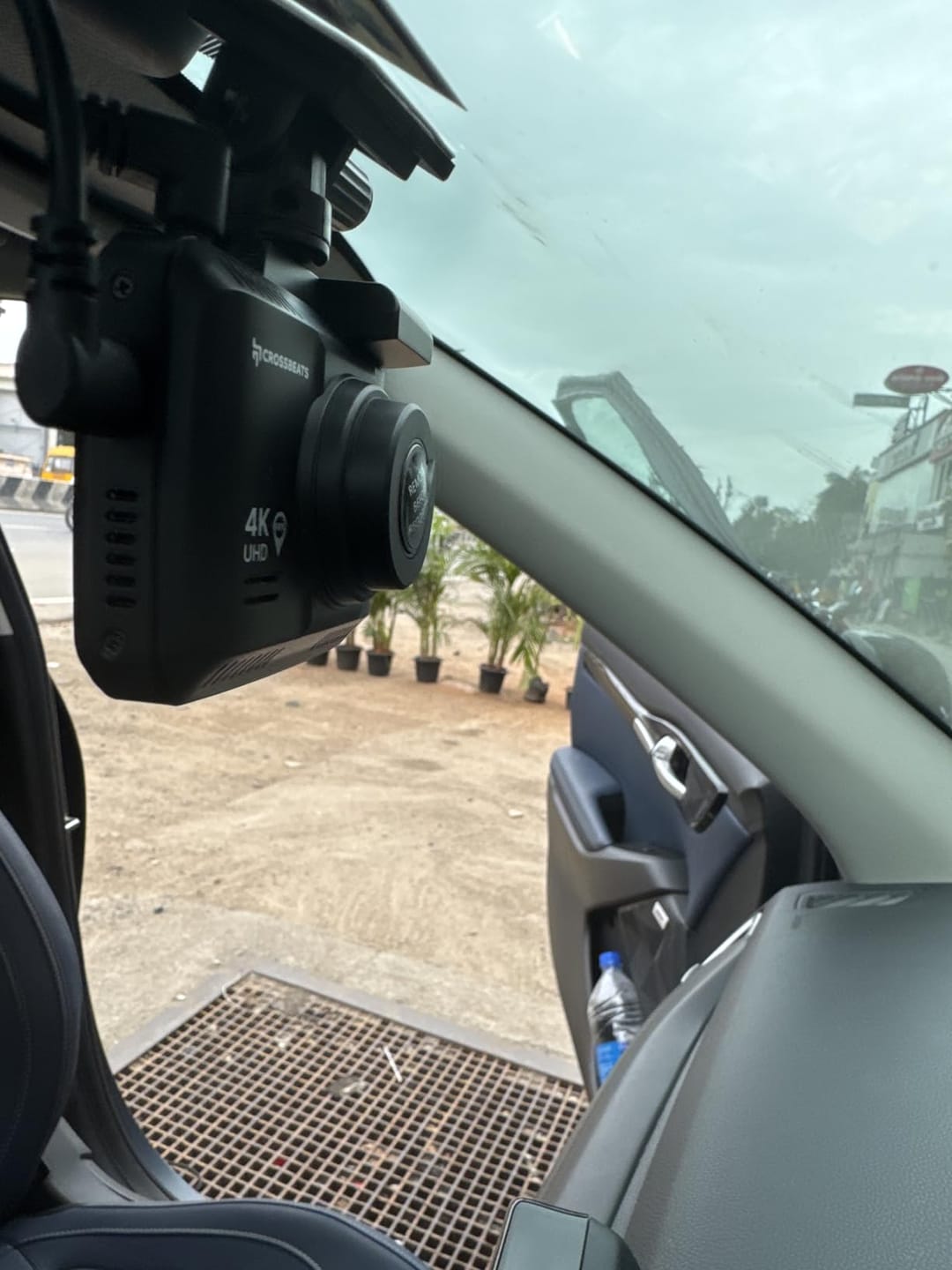 Customer photo review of RoadEye DC04 (3Channel) Dashcam