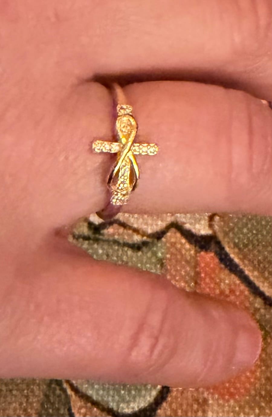 Customer photo review of Bague Croix Amour