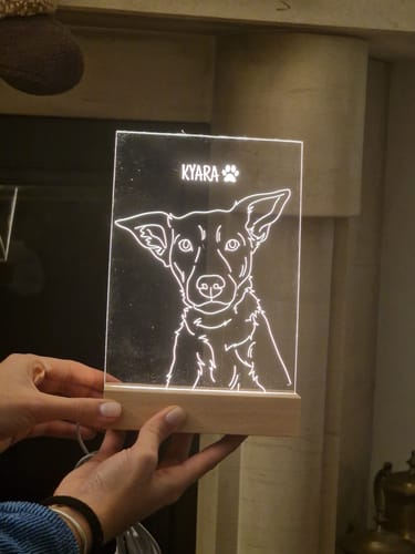 Customer photo review of Placa Retrato Line Art Personalizado (1 Animal)