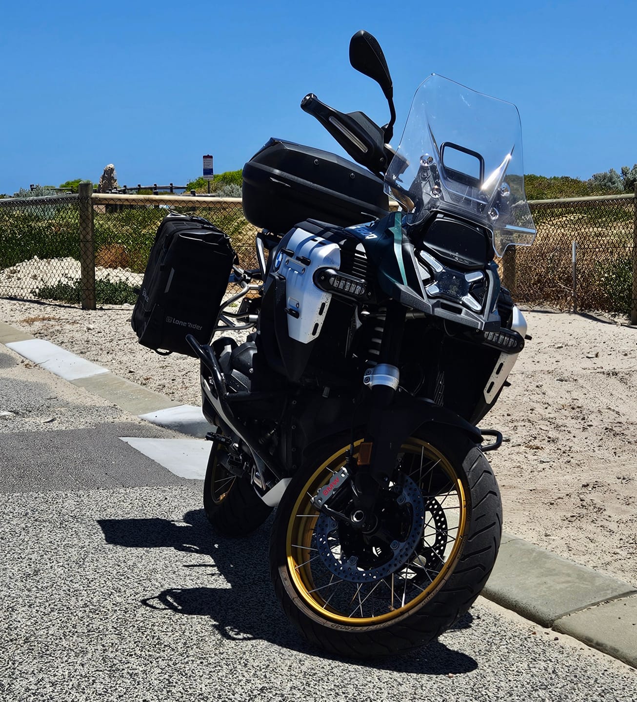 Customer photo review of MotoRacks – Motorcycle Luggage Pannier Racks