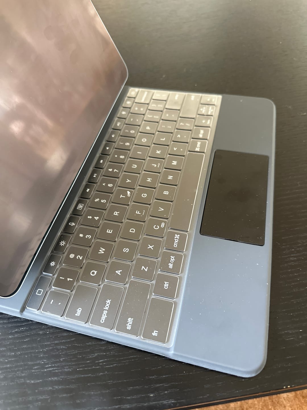 Customer photo review of Tough On iPad Air 13" 2025 / 2024 Magic Keyboard Magnetic Case Trackpad