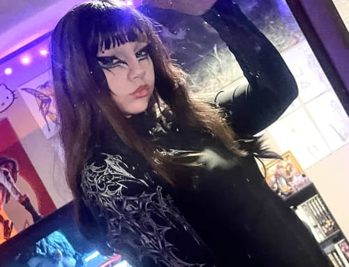 Customer photo review of Void Tech™ Vampire Hunter Zip-up Compression [MIDNIGHT]