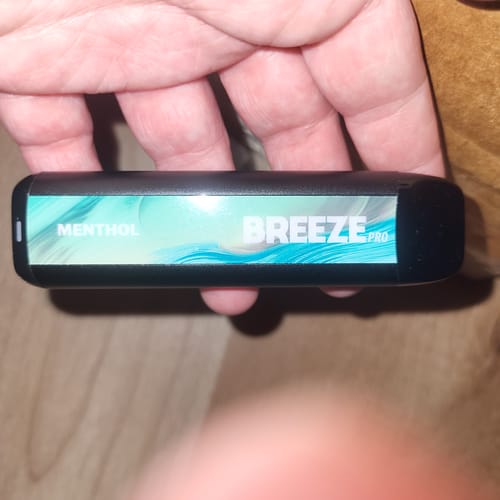 Customer photo review of Breeze Pro Disposable Vape