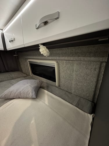 Customer photo review of Wollfilz selbstklebend für Camper