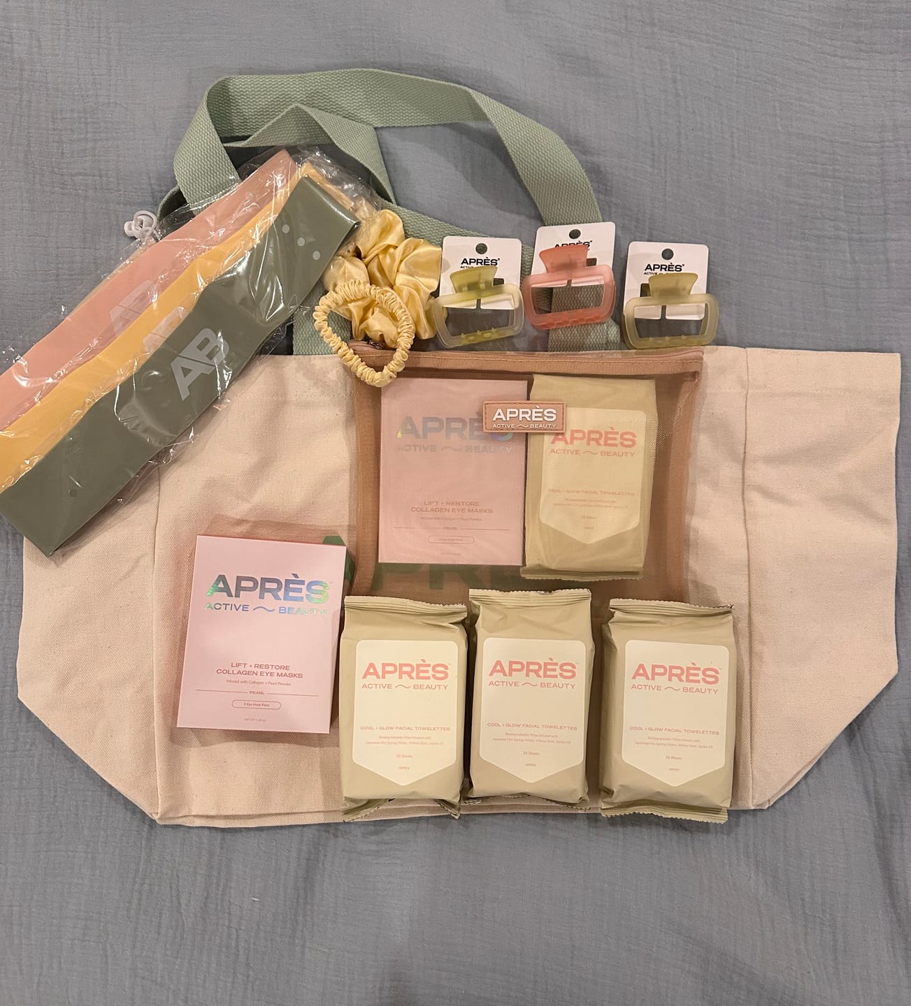 Customer photo review of 3 Free Packs of Cool + Glow Wipes