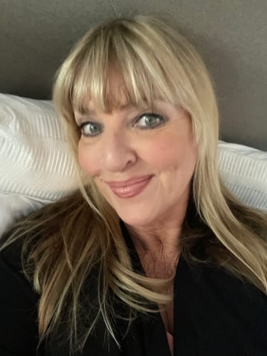 Customer photo review of Collagen Night Wrapping Mask