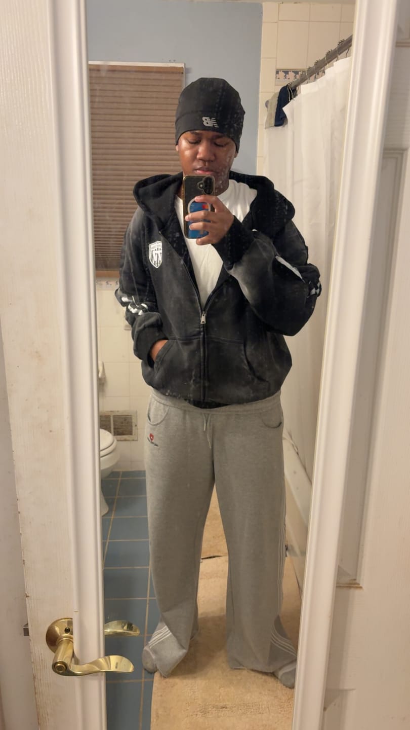 Customer photo review of Aelfric Eden Boxy fit 77 Stripe Zip Hoodie – Acid Wash