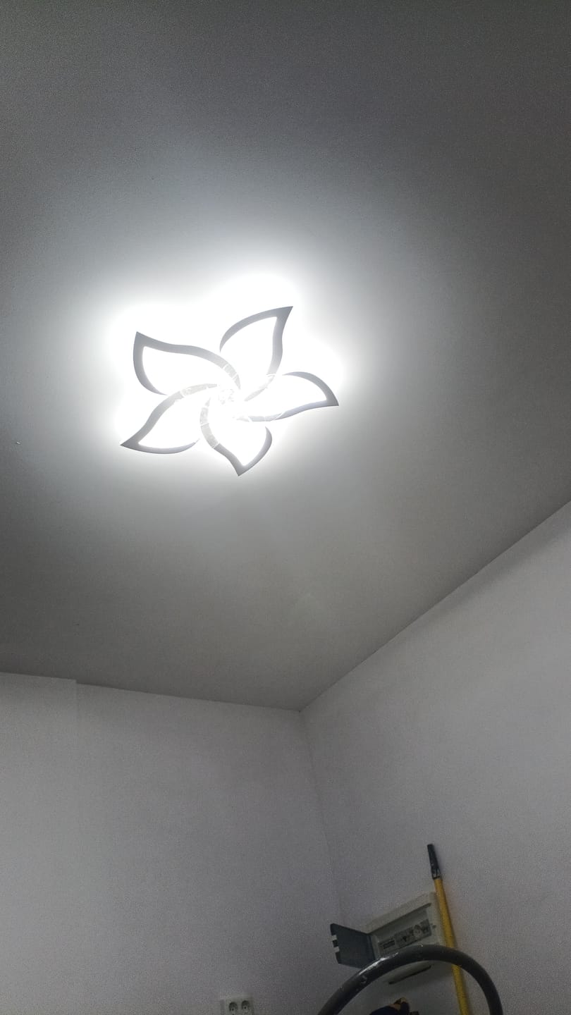 Customer photo review of Lustra LED NARCISSE Telecomanda Echivalent 500W