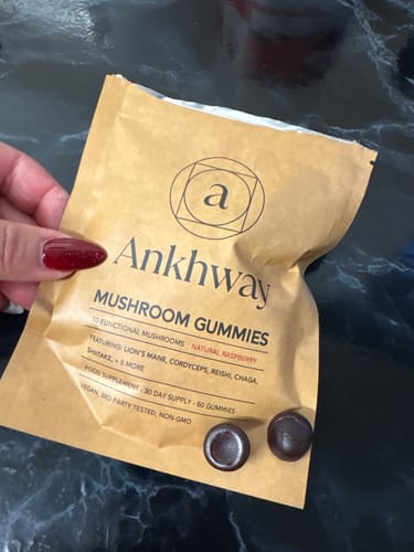 Customer photo review of Mushroom Gummies