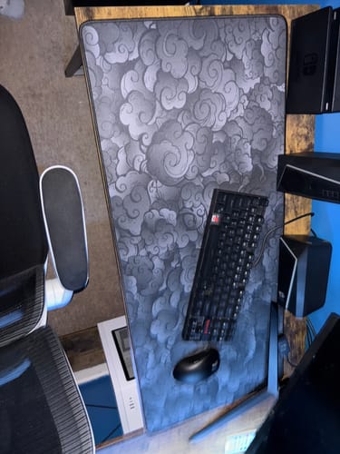 Customer photo review of Cloud Black | Mousepad