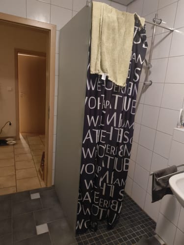 Customer photo review of SONNI Walk In Dusche Duschabtrennung Duschwand Nano Vollsatiniert ESG-Glas Glasstärke 8/10mm Breite 80-160cm