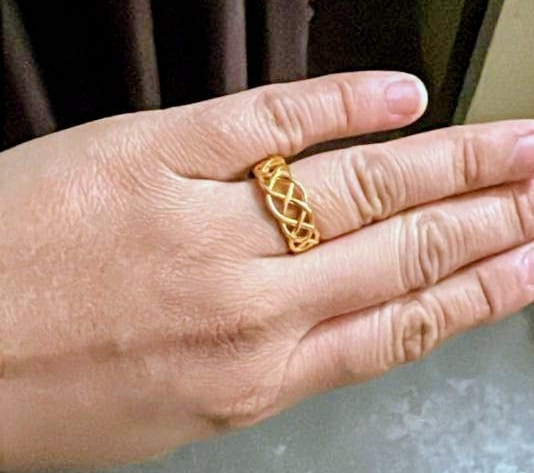 Customer photo review of Interlocking Gold Ring