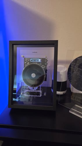 Customer photo review of M1 Music Frame CD Player