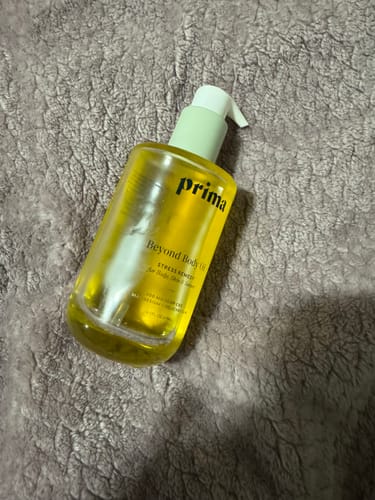 Customer photo review of Beyond Body Oil | Lightweight, Nutrient-Dense Oil for Skin and Body