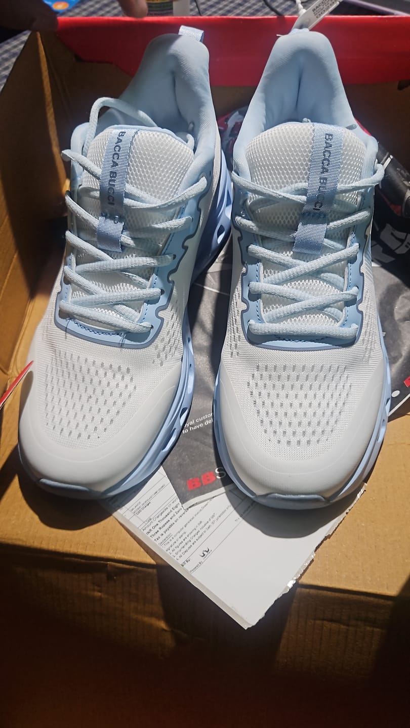 Customer photo review of Bacca Bucci BALANCE – Ultra-Light Rebound Sports Sneakers