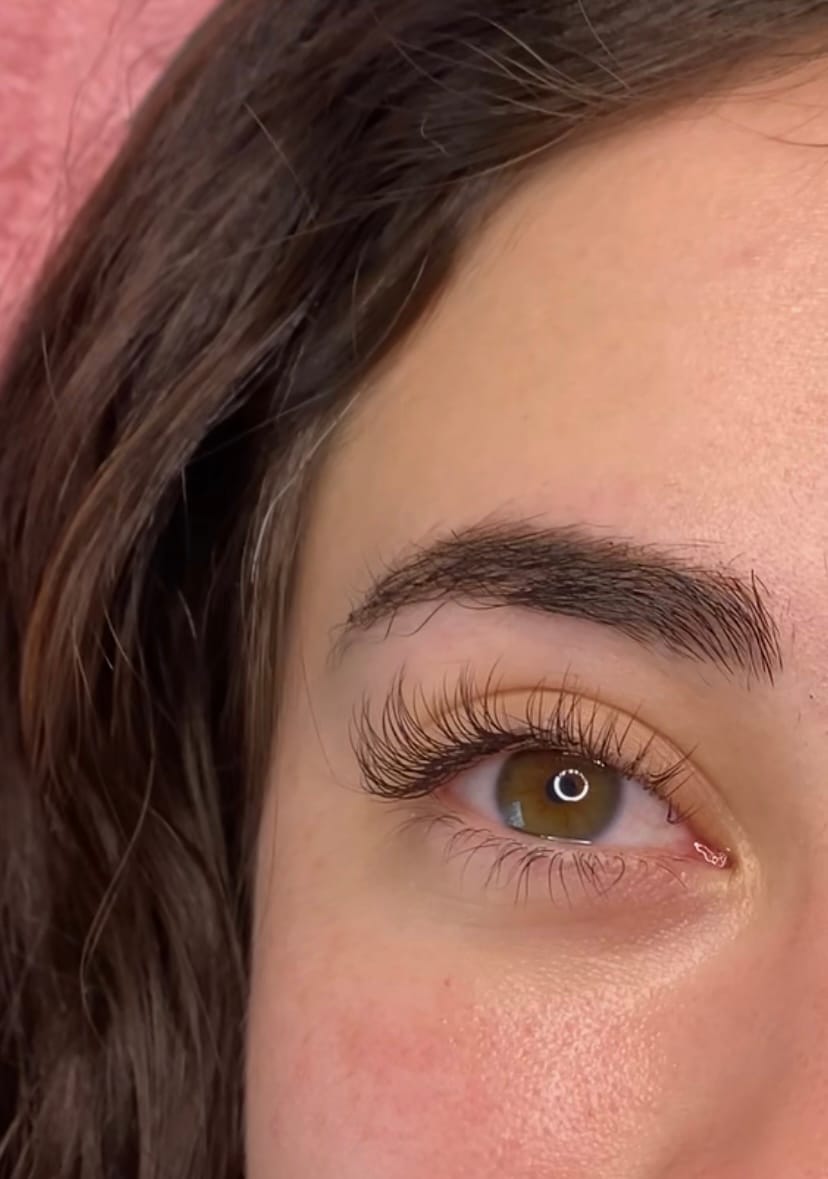 Customer photo review of 0.15mm  Brown Eyelash Extensions