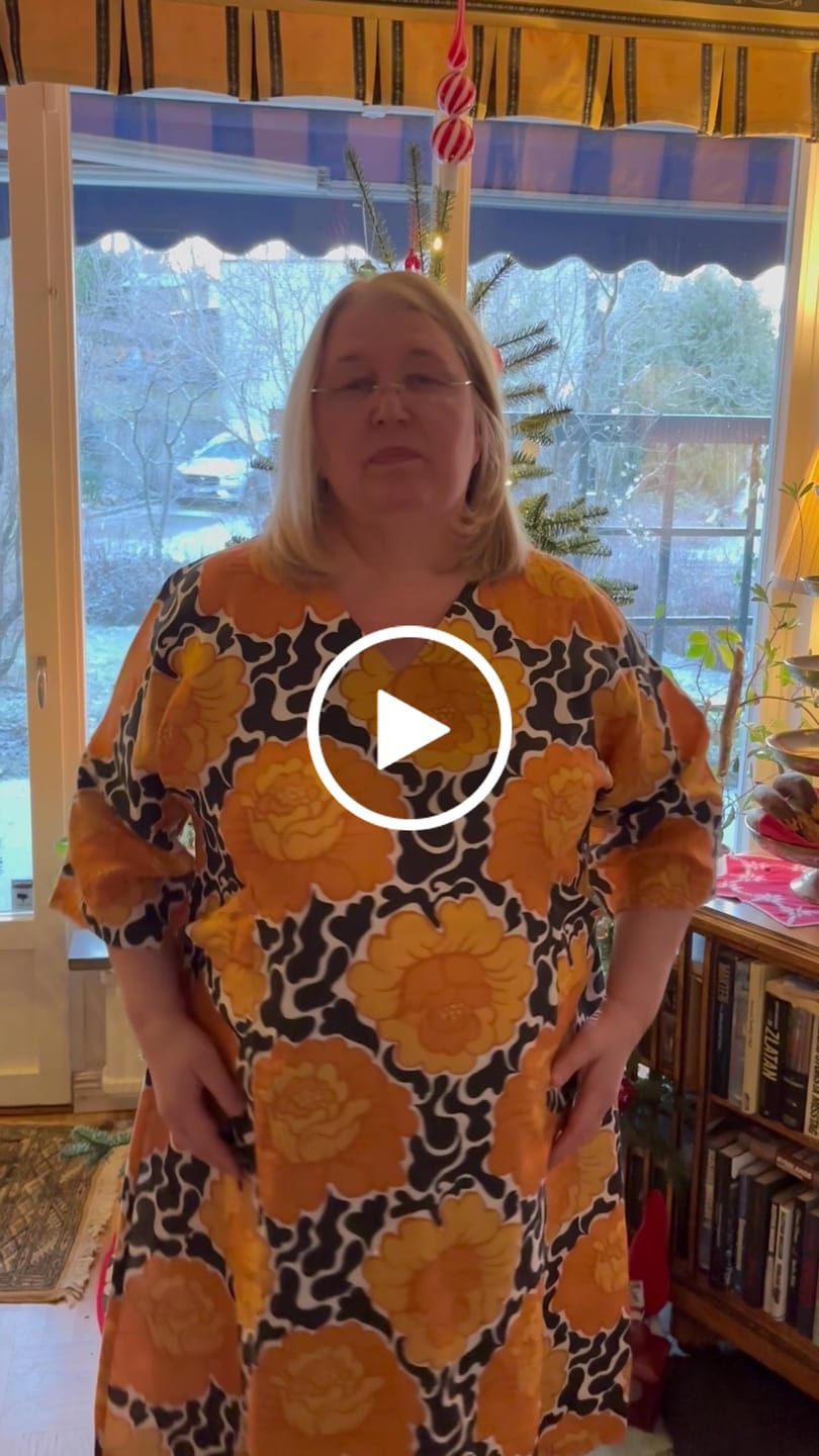 Customer video review of Linneklänning Vera - Mona by Rino