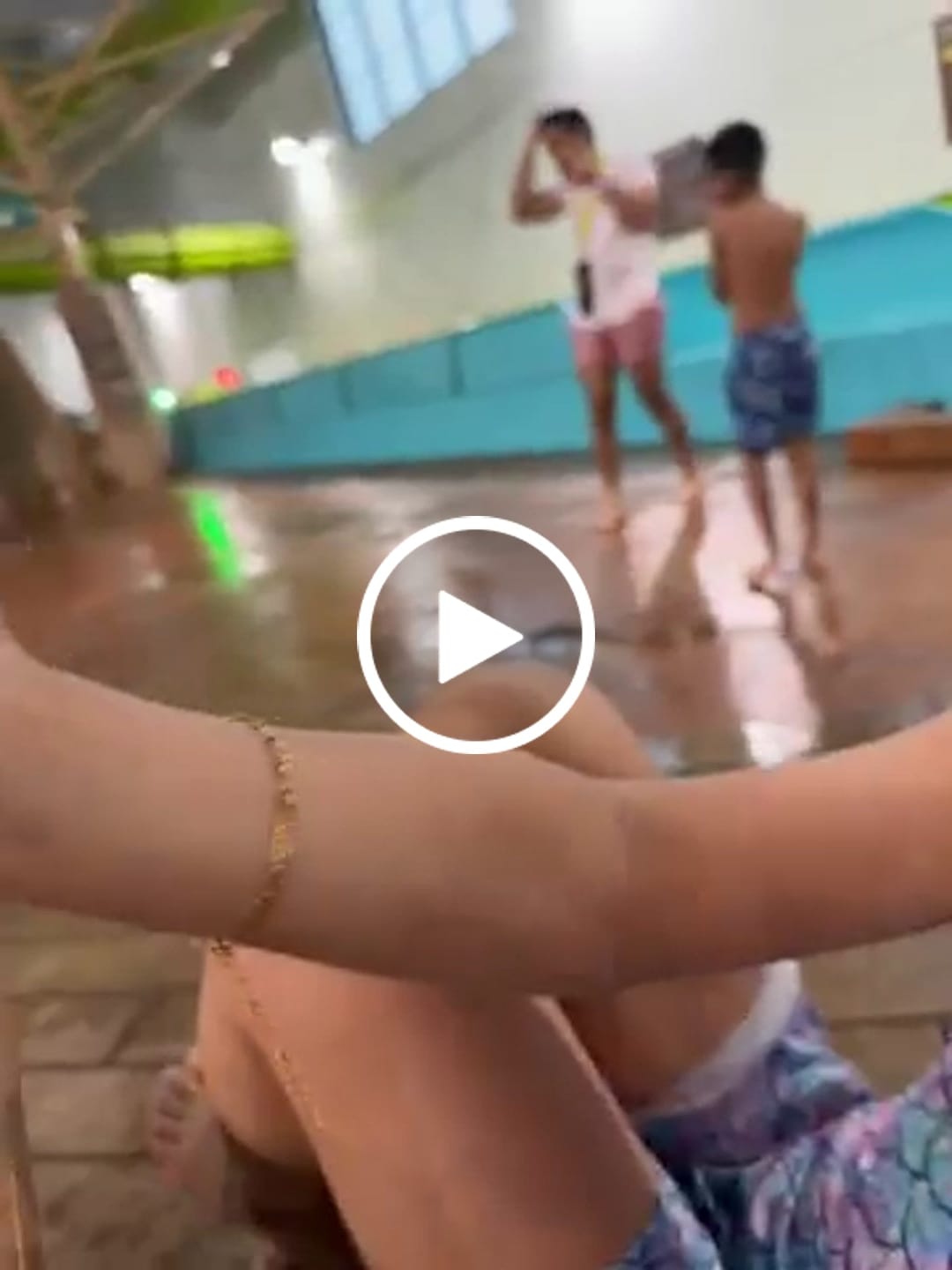 Customer video review of Maui Paperclip Bracelet
