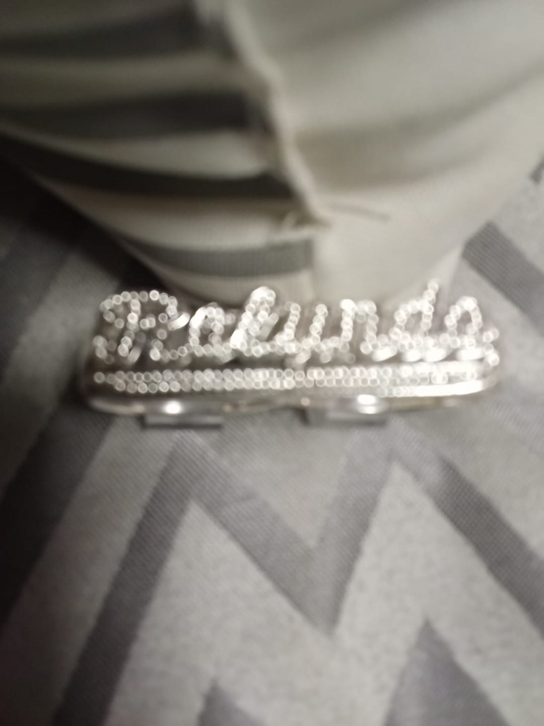 Customer photo review of Crown Double Plated Name Necklace "Savannah" with Figaro chain