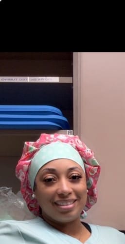 Customer photo review of Holly Boo