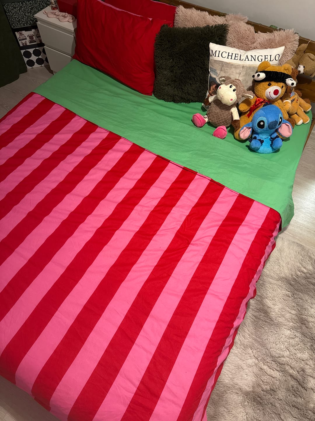 Customer photo review of Cozy Home Popping Colors Tek Kişilik Lastikli Çarşaflı Nevresim Takımı Cherie Yeşil