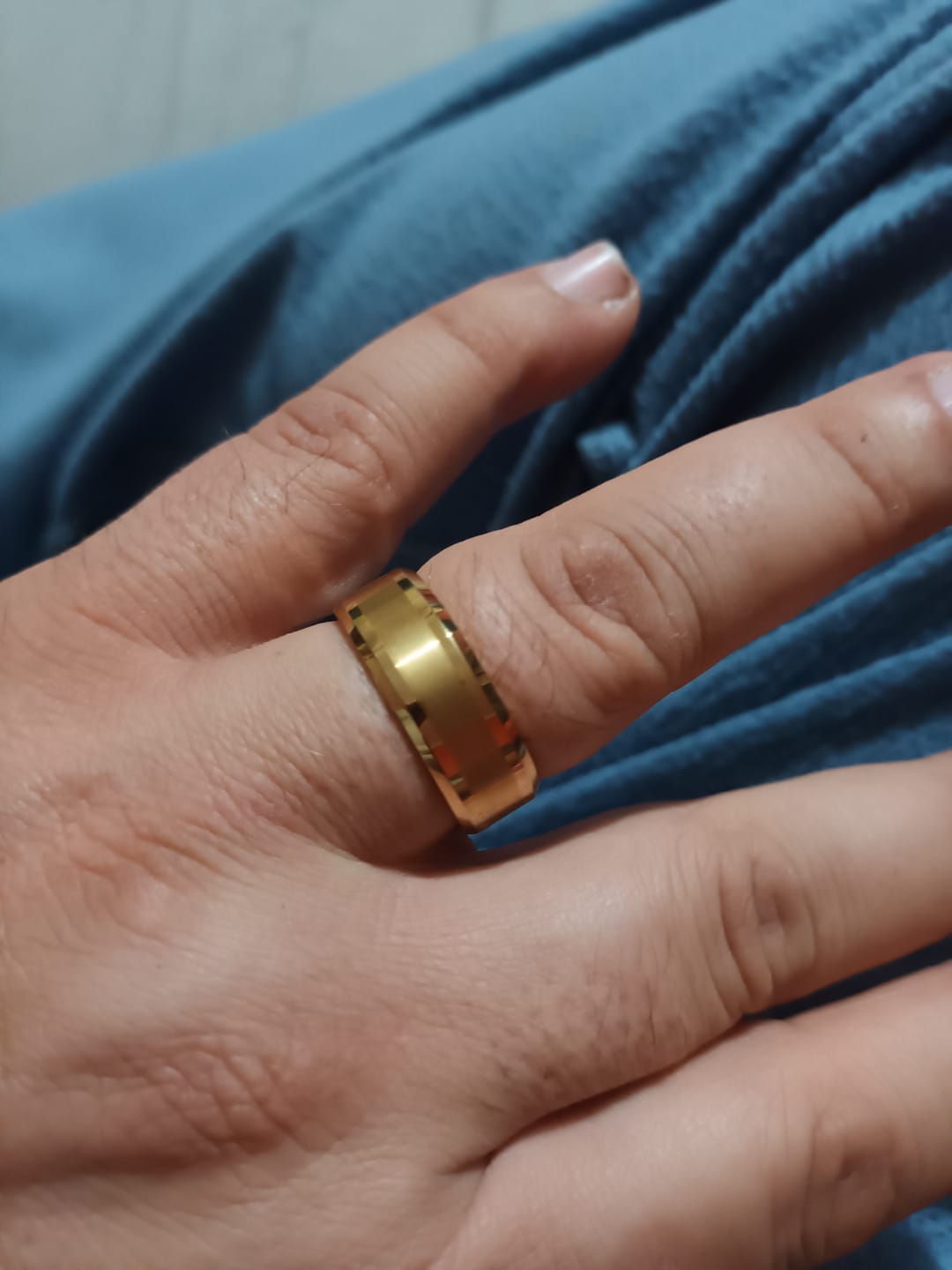Customer photo review of Gold Brushed 6mm Wonder Ring