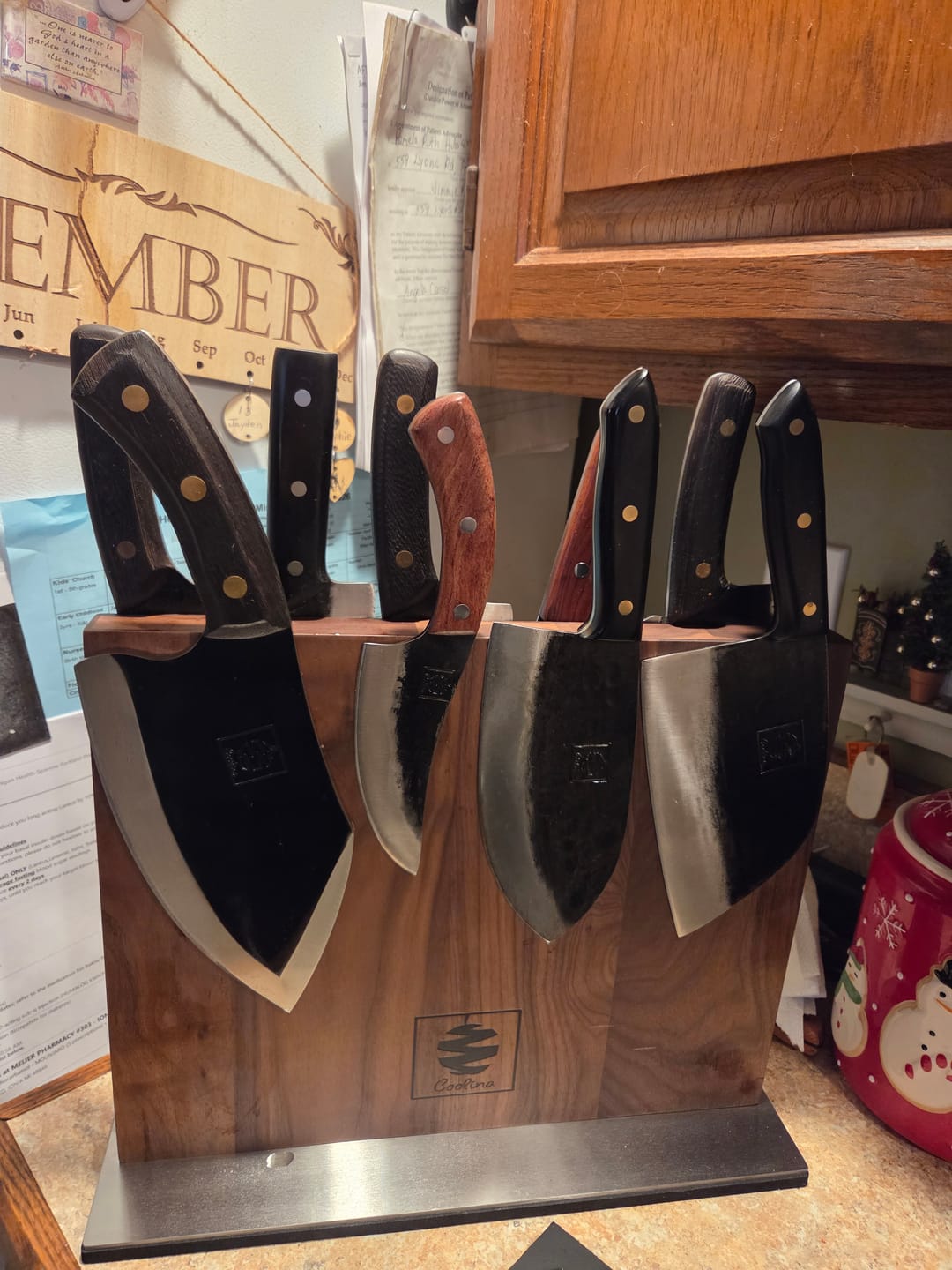 Customer photo review of Walnut Magnetic Knives Holder