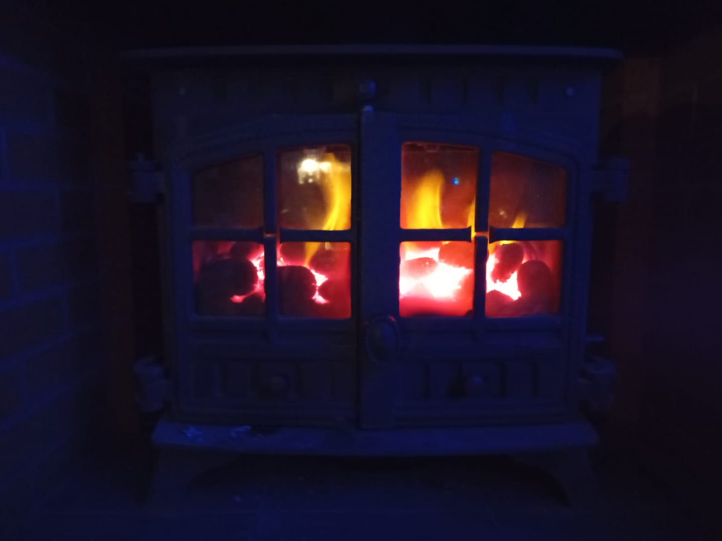 Customer photo review of Glo Therm Smokeless Coal (1 Tonne) 50 x 20kg Bags