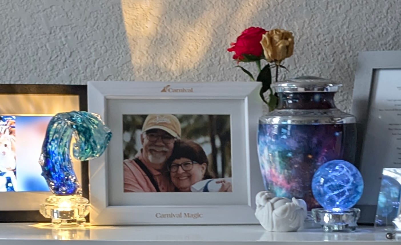 Customer photo review of Lucite Light Stand - White Light