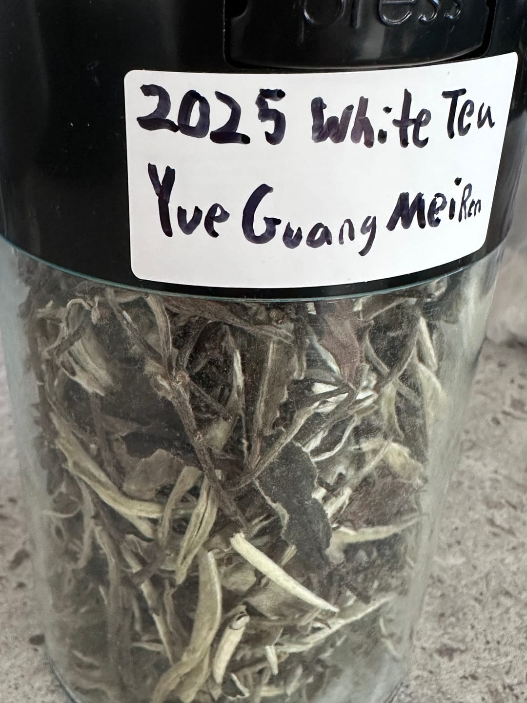 Customer photo review of 2025 Yue Guang Mei Ren White Tea