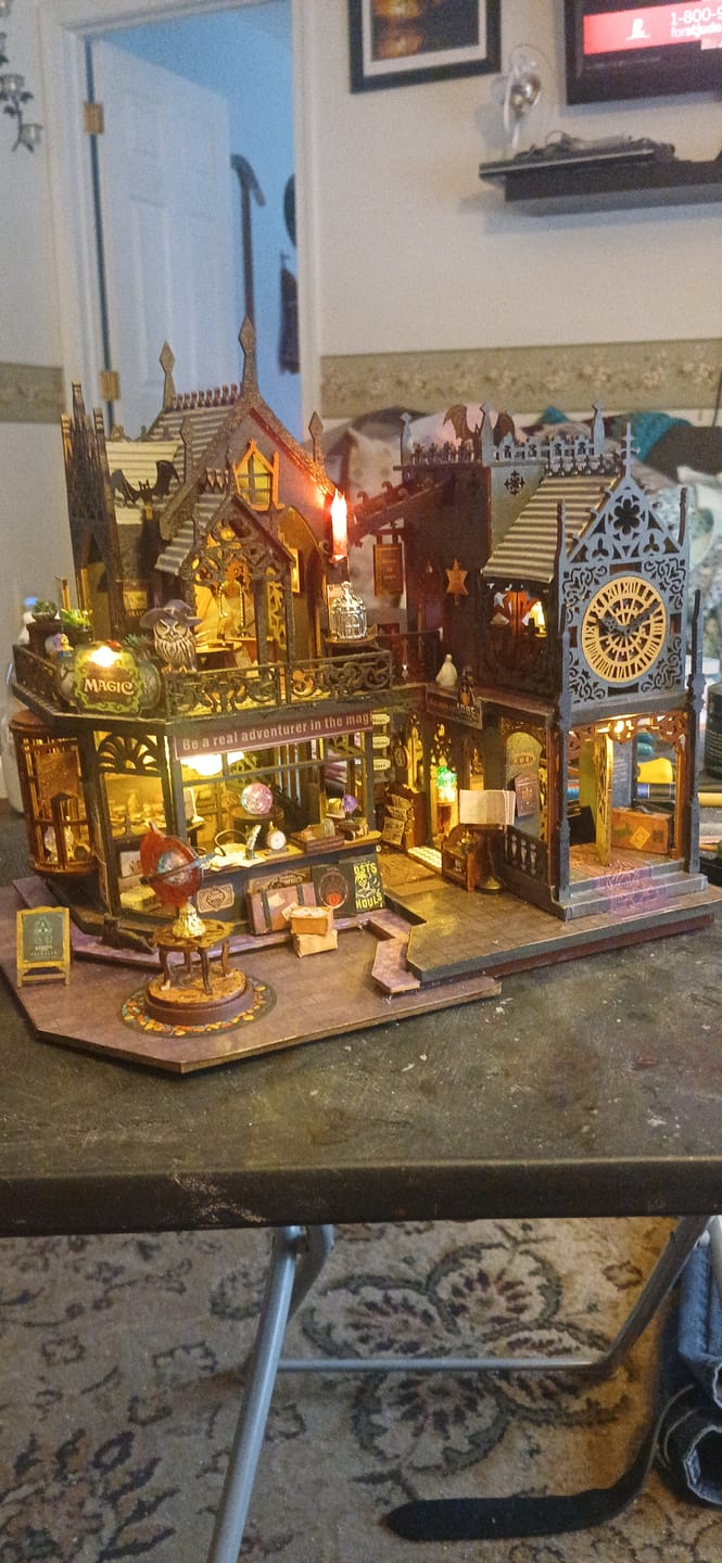 Customer photo review of Rokrgeek Magic City DIY Miniature House