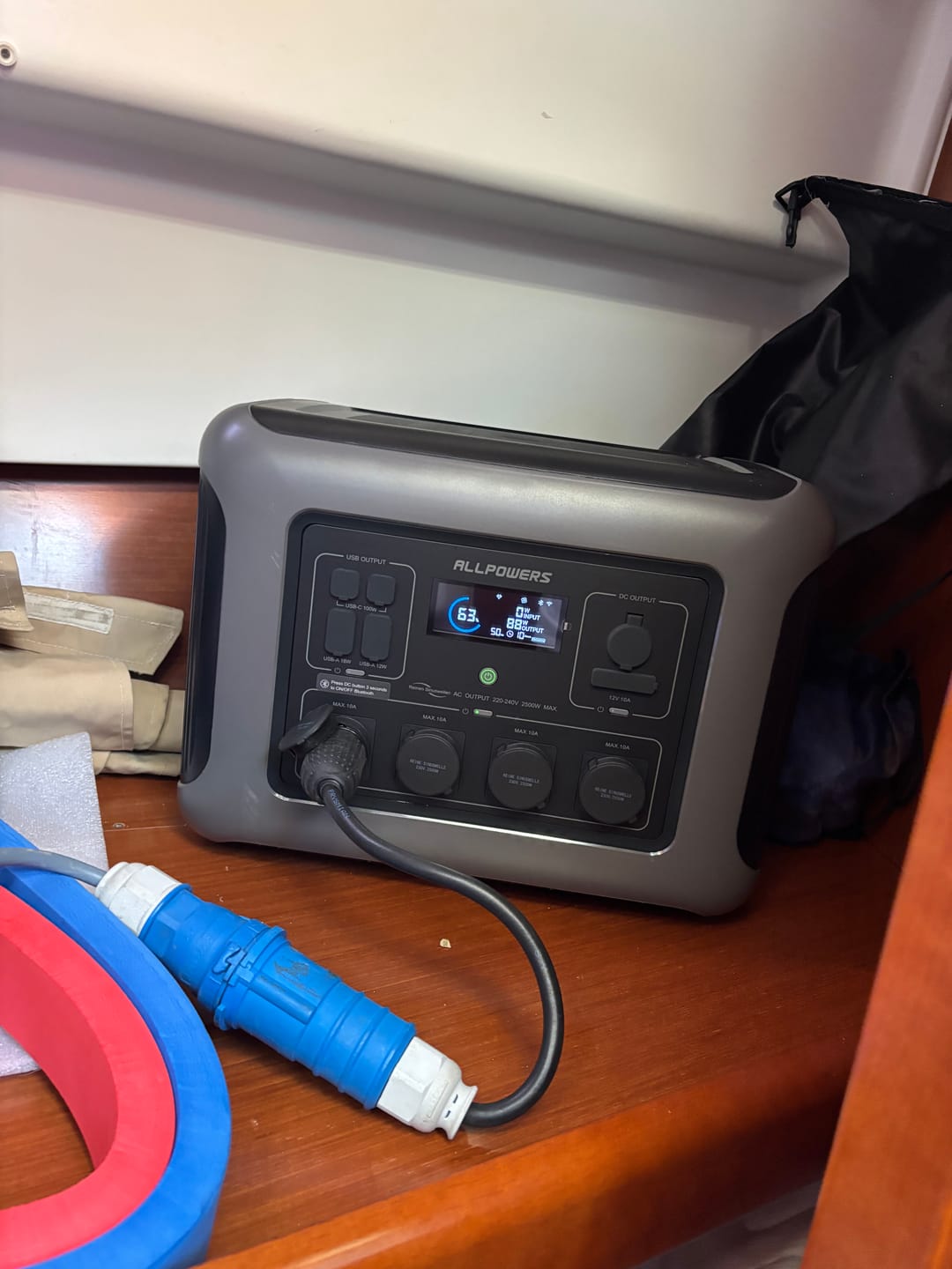 Customer photo review of ALLPOWERS R2500 Station électrique portable 2500W 2016Wh