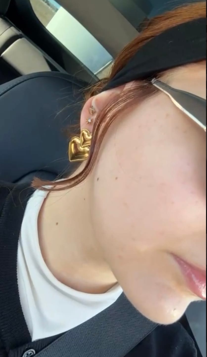Customer photo review of Par Arete Doble Corazon