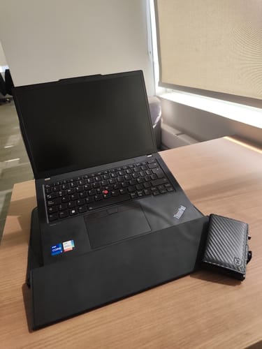 Customer photo review of Funda Notebook Smart Workstation