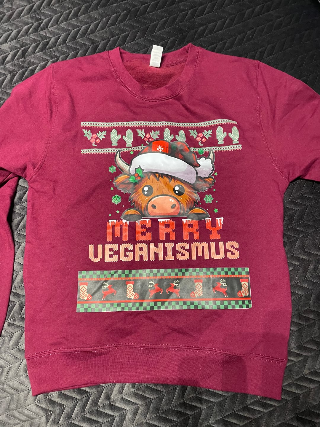 Customer photo review of Merry Veganismus - Sweatshirt