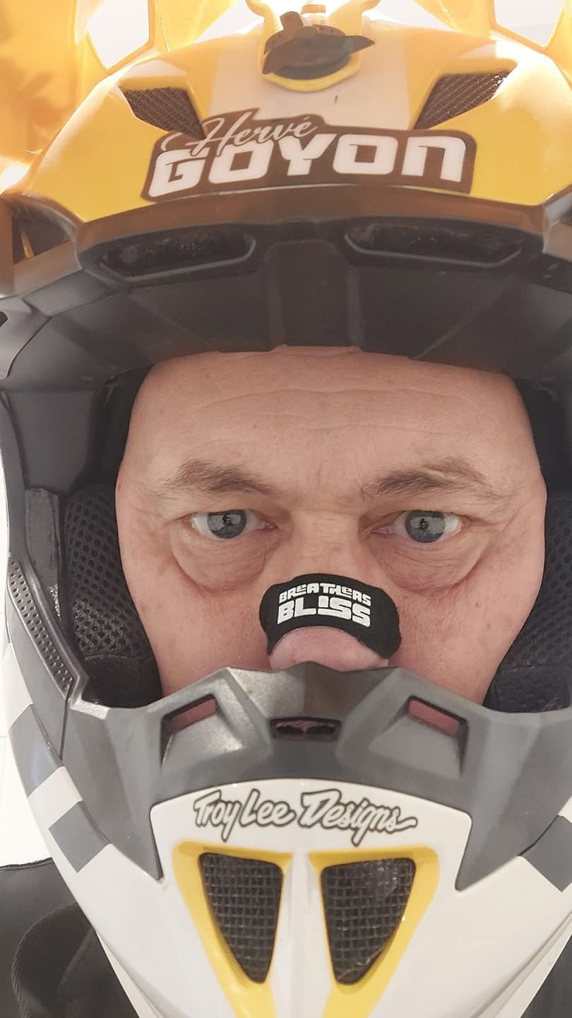 Customer photo review of Bandes Nasales Noires BreathersBliss - Sport & Sommeil