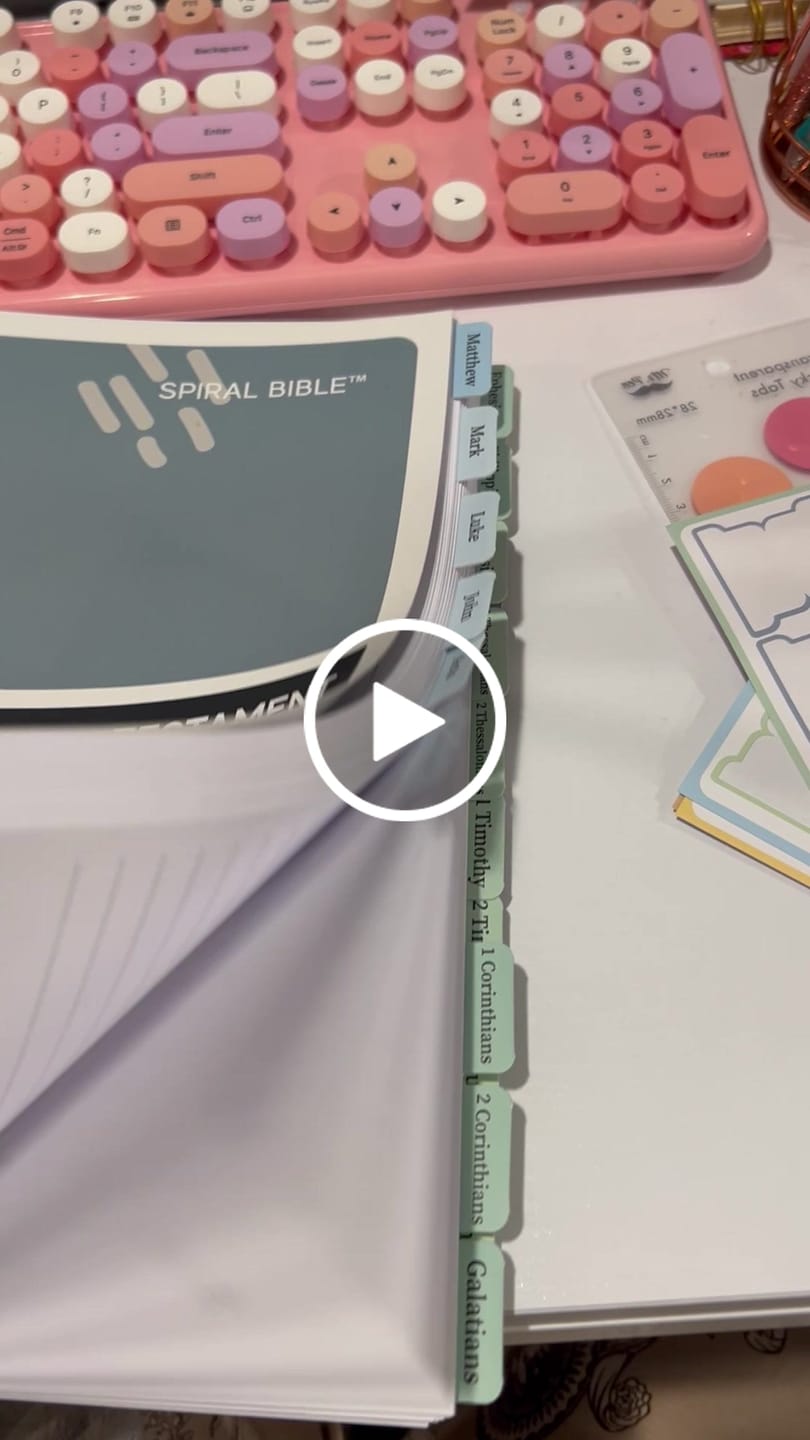 Customer video review of Spiral Bible™ - NASB - New Testament - Flake