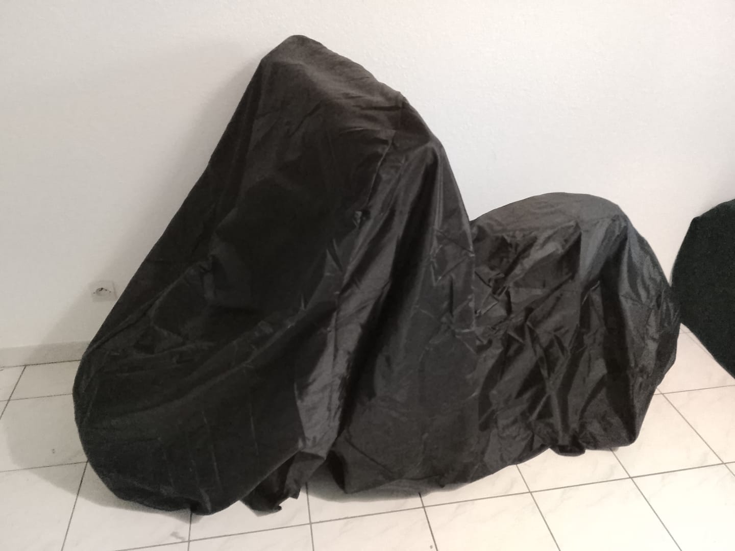 Customer photo review of Couverture d'extérieur imperméable pour scooter 2 et 3 roues