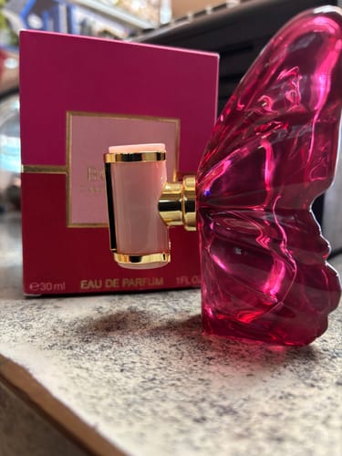 Customer photo review of Carolina Herrera La Bomba Eau de Parfum for Women