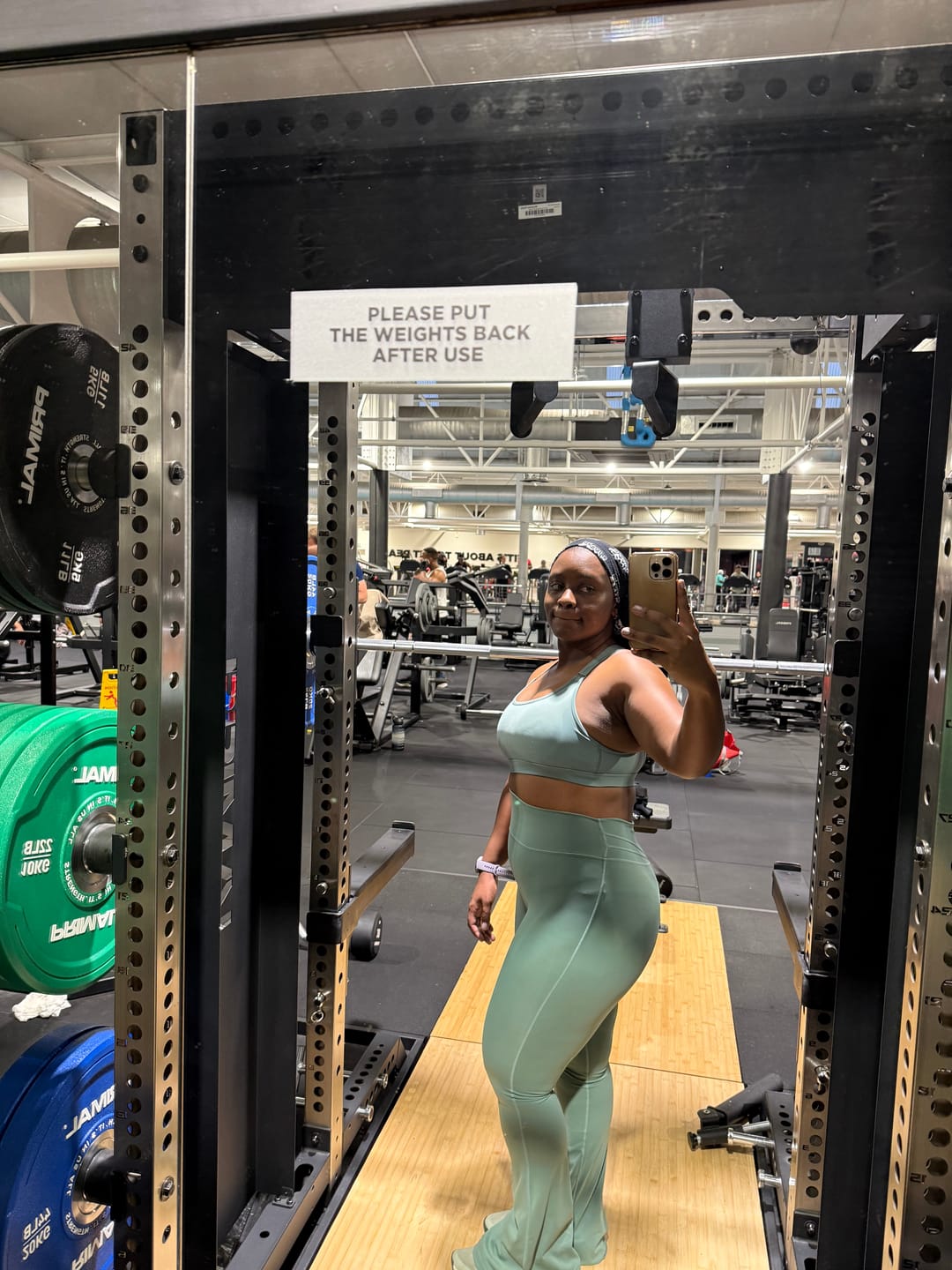 Customer photo review of 2 Piece High Waist Workout Activewear Gym Set