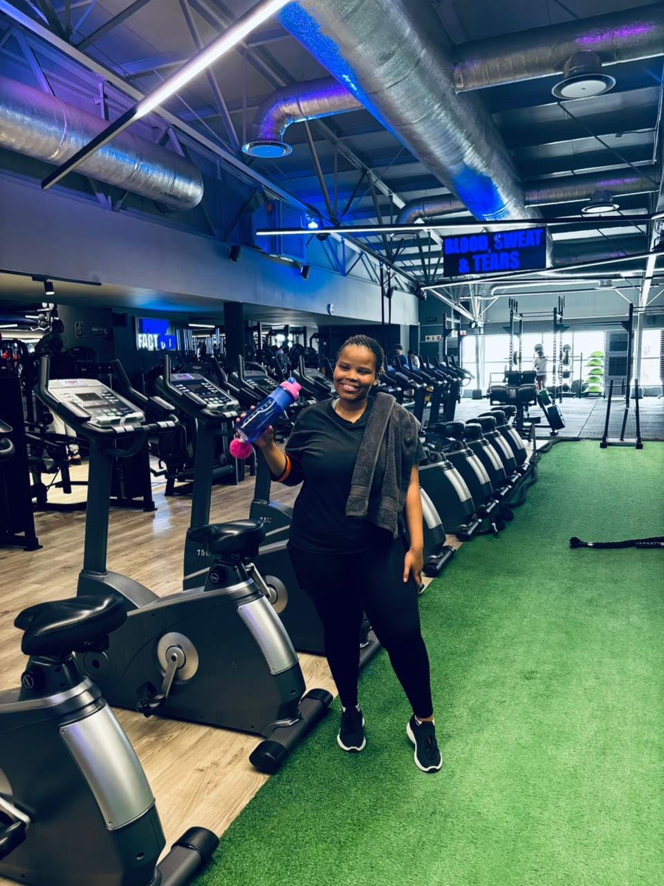 Customer photo review of High Waisted Tummy Control Butt Lifting Leggings with Pockets