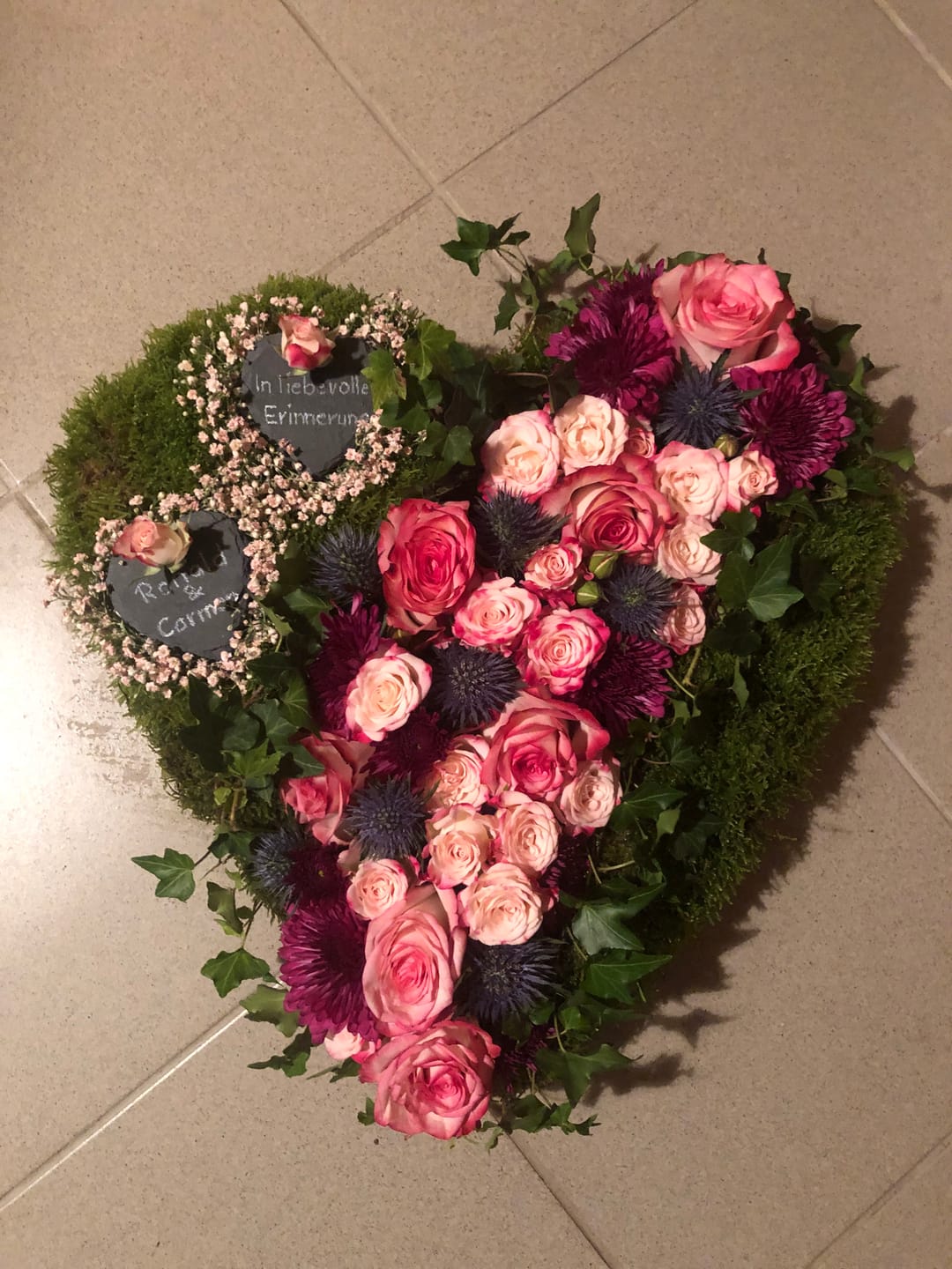 Customer photo review of Schiefer Anhänger kleines Herz zum Beschriften oder Basteln 7cm