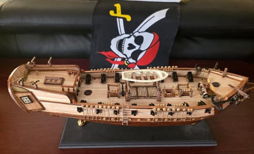 Reseña con foto de un cliente sobre Maqueta Barco Corsair
