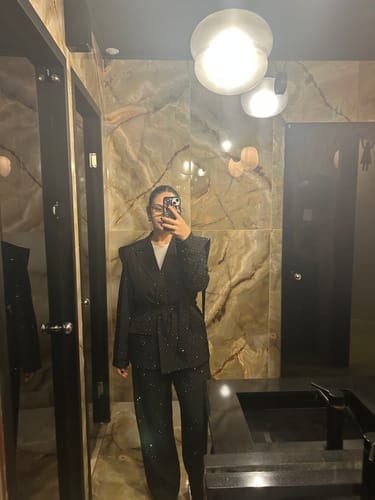 Customer photo review of Σετ σακάκι και παντελόνι με στρας